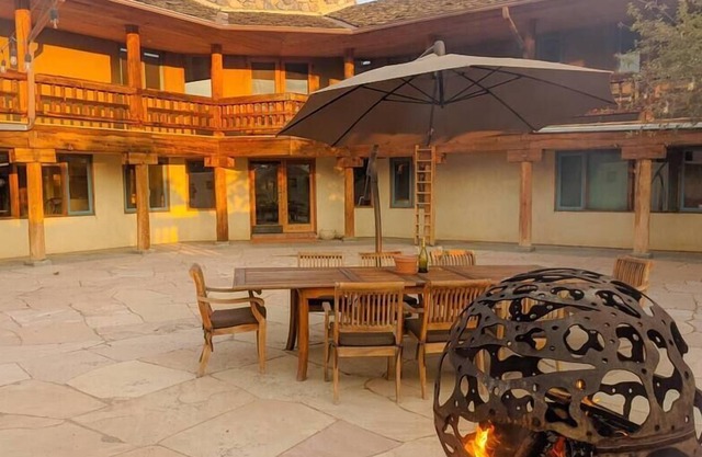 Château des Montes, Château des Montes - Luxury Estate