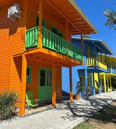 Chalé com Vista Deslumbrante da Natureza - 03