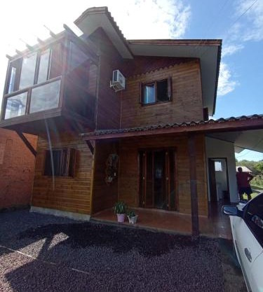 Chalé Verniz Torres