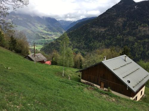 Chalet dans les alpages de Savoie
