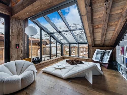 Chalet design 5* avec piscine, hammam, cinéma et parking à Val d'Isère - FR-1-567-35