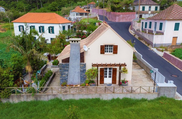 Chalet do Monte Porto Moniz by Madeira Sun Travel