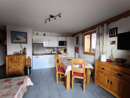 Chalet Du Bois De Suffin N°10 - appartement tout confort, grande terrasse, plein sud 50m des pistes MAE-8254