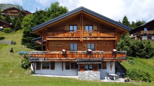 Chalet Ecureuil à Champoussin - Portes du Soleil