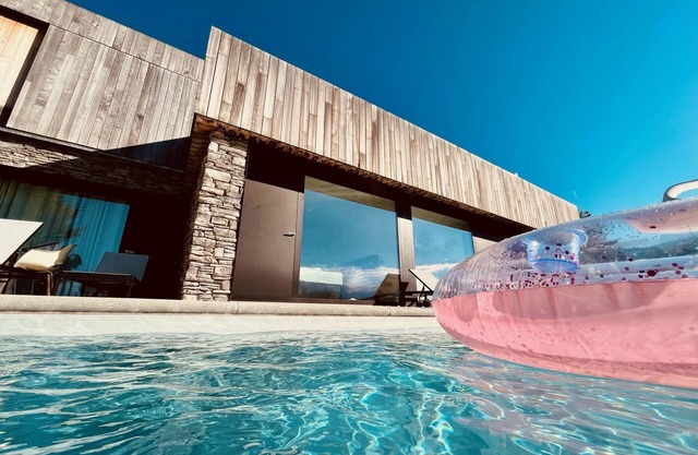 Chalet Evoléna, L'élégant Contemporain