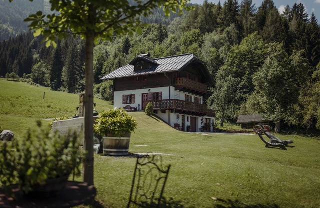 Chalet 'Hinterweiding Gut' with Mountain View, Garden & Wi-Fi