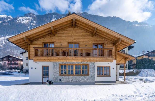 Chalet in Bad Hofgastein near Ski Lifts