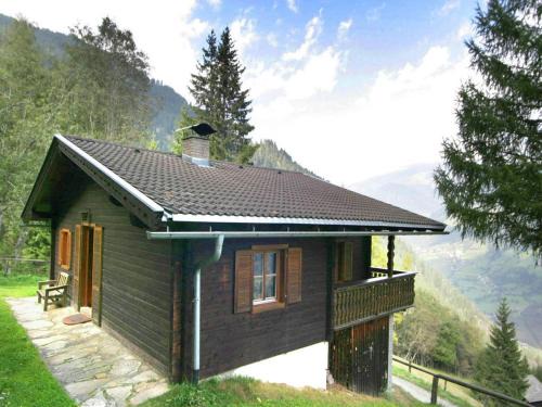Chalet in Mörtschach near Ski Slopes