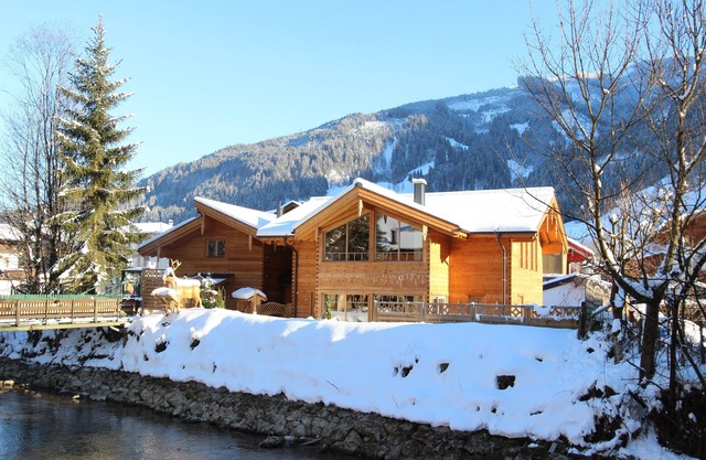 Chalet in the center of Kaprun with sauna & hot tub