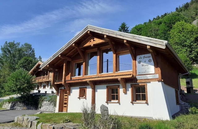 Chalet 'la grange à Henry' jusqu'à 8 personnes