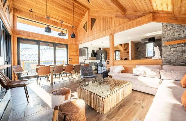 Chalet Light - Chalets for 16 People