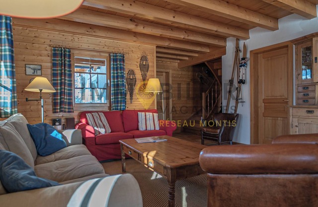 Chalet lumineux et spacieux de 120 m2 (5 pièces, 6 personnes) avec grand jardin et terrasse partiell