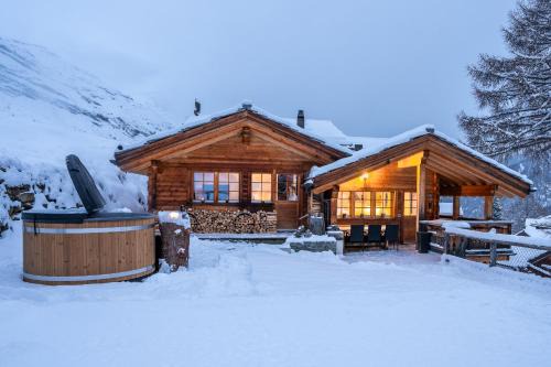 Chalet Marmo by HomeFlow