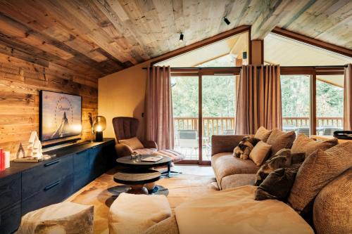 Chalet Rongbuk - OVO Network