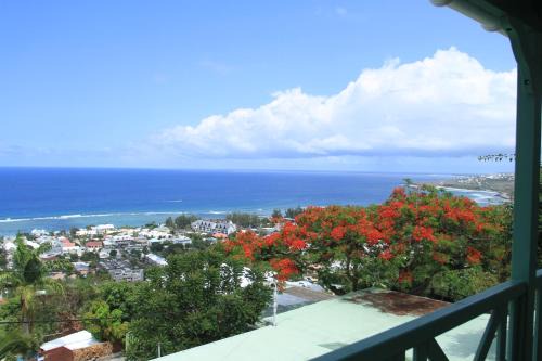 Chalet Sunset, vue panoramique sur la baie, proche de Saint-Leu et ses plages
