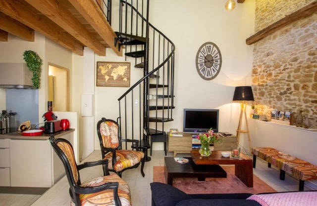 Chaleureuse escapade périgourdine avec terrasse et mezzanine - FR-1-616-419