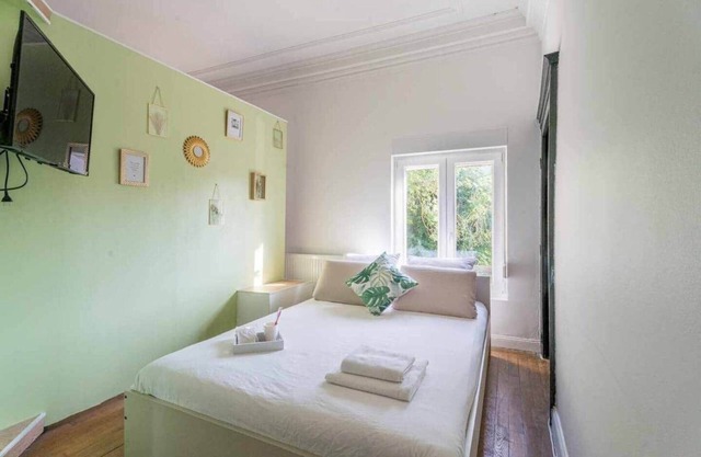 Chambre 30m² - Salon privé - 2TV - Wifi - 120m²