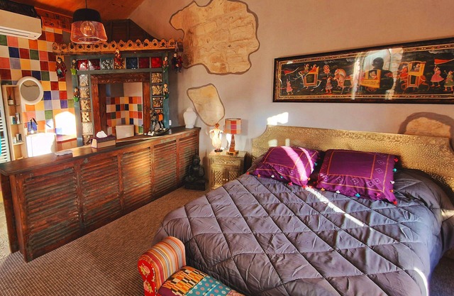 Chambre D'hôte de Charme Avec Jacuzzi, Jardin à Vézénobres Village Médiéval