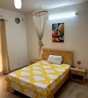 Chambre spacieuse climatisée - SDB privée & Cuisine équipée & Breakfast