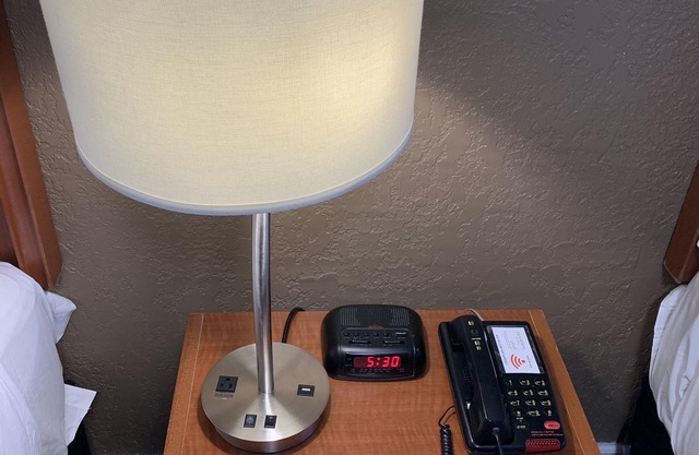 Champlain Motor Inn