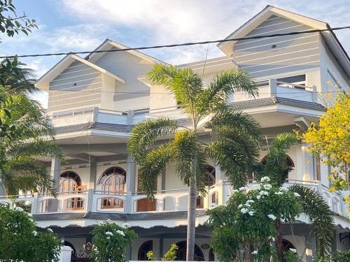 Chandra Guest House