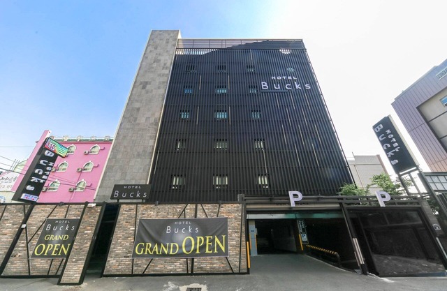 Changwon Myeongseo-dong Hotel Bucks