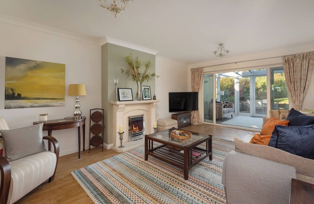 Chapel View, Saltwood