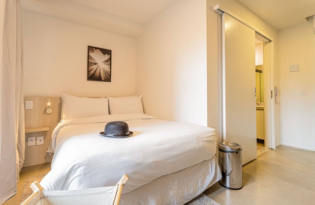 Charlie Sabiá Moema Essential