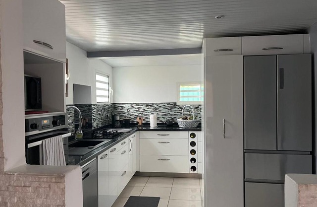 Charmante Villa, kaz’ AA.Liyah