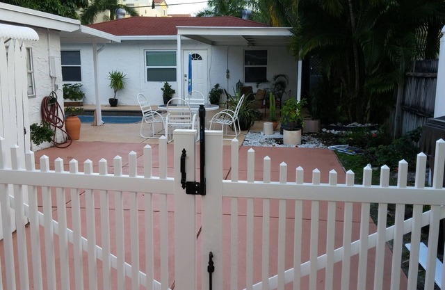 Charming 1-bedroom cottage in marvelous West Palm Beach