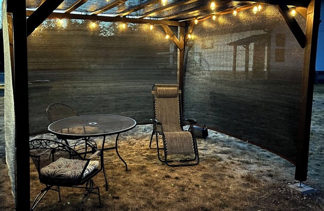 Charming 1-bedroom house in the Hamilton area with AC, WiFi