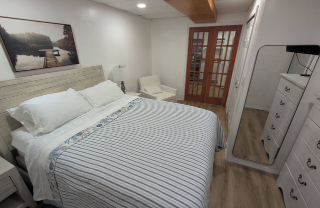 Charming 1-bedroom apartment in peaceful Dayton with WiFi, AC.