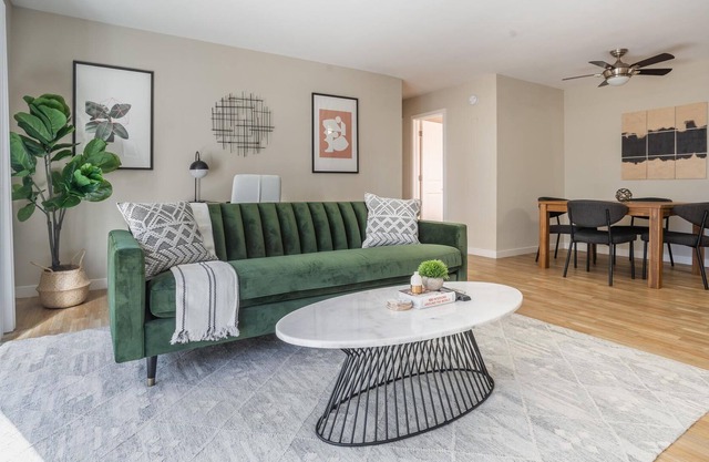 Charming 1BR in Fremont, Pool + Pet-Friendly