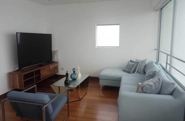 Charming 2-bedroom apartment with WiFi, AC in beautiful Miraflores