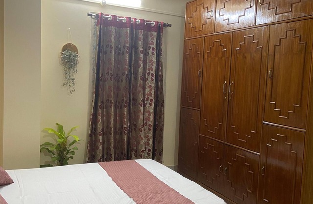 Charming 2-bedroom apartment with fitness room, WiFi in Guwahati
