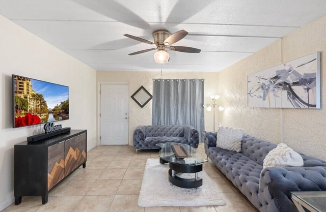 Charming 2-bedroom condo with Pools and AC in superb Scottsdale