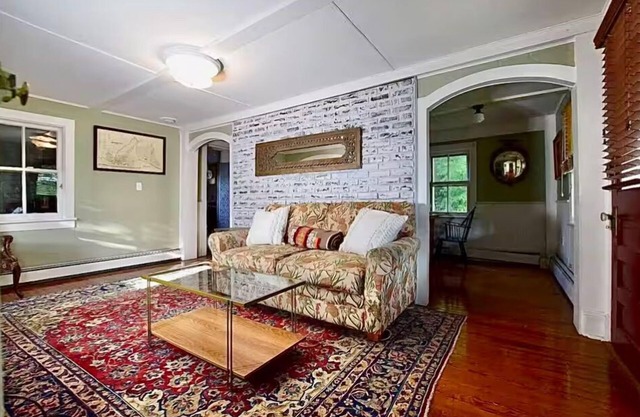 Charming 2-bedroom cottage with AC and WiFi in fantastic Cape May