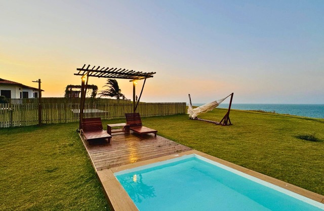 Charming 2-bedroom house with WiFi, AC in Aracati