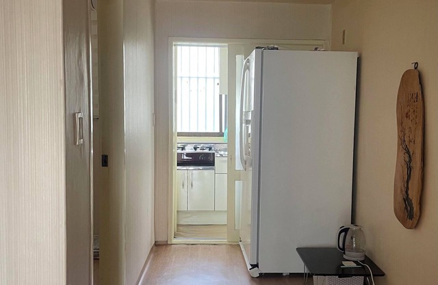 Charming 2-bedroom apartment with WiFi, AC in pleasant Gyeongju-si