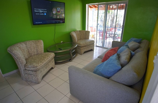 Charming 2BR 1BA w/Balcony, Beautiful Balcony, and in Unit Laundry