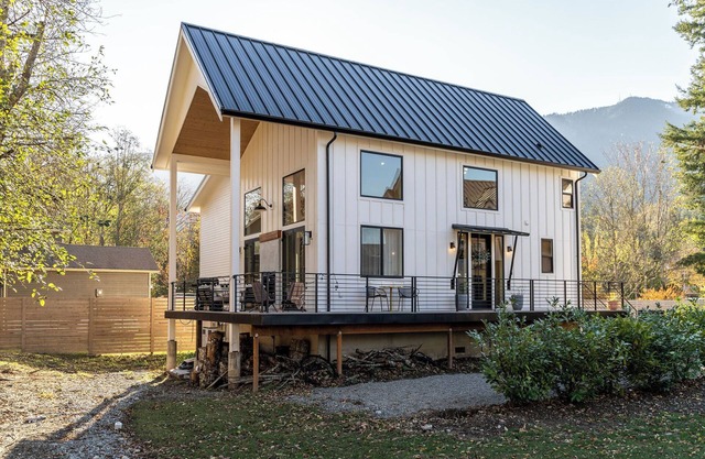 Charming 3-bedroom cottage in North Bend between Mt Si and Rattlesnake Ridge