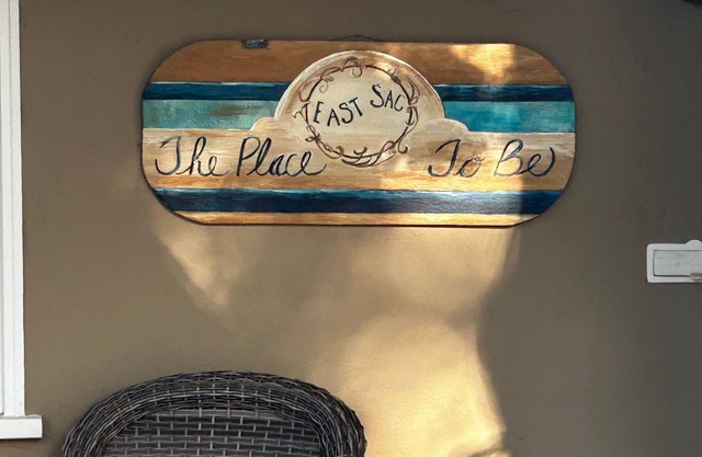 Charming 3-bedroom cottage in East Sacramento!