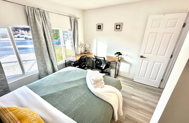 Charming 3-bedroom Guesthouse with WiFi in Sunnyvale