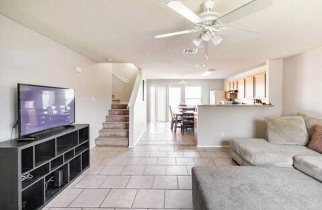 Charming 3-bedroom house with WiFi and Workspace15min from Downtown Dallas