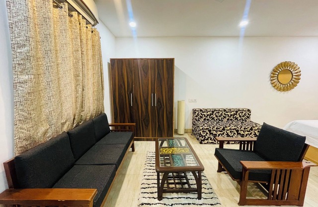 Charming 3-Bedroom Villa By Sun N Shade Homes Near Delhi Airport