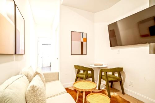 Charming 3BR 1Bath Apartment