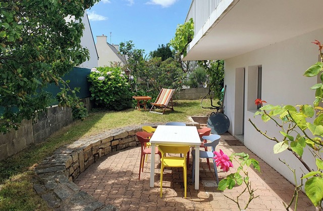 Charming apartment 100m from the sea with private terrace, garden and parking lot