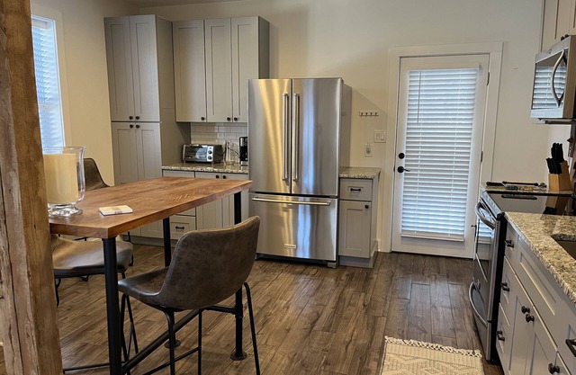 Charming Apartment in Flemington