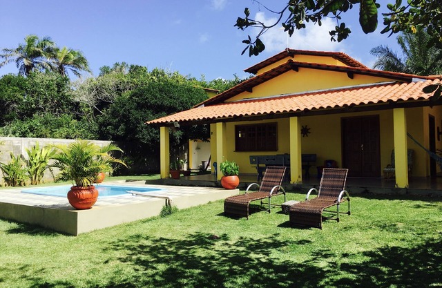 Charming beach house with private pool, land of 8500m2 of Mata Atlantica