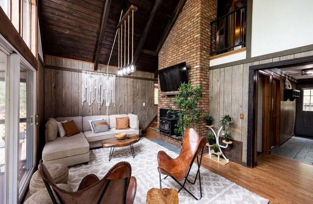 CHARMING BOHO-STYLE COTTAGE IN MIDDLETOWN NY